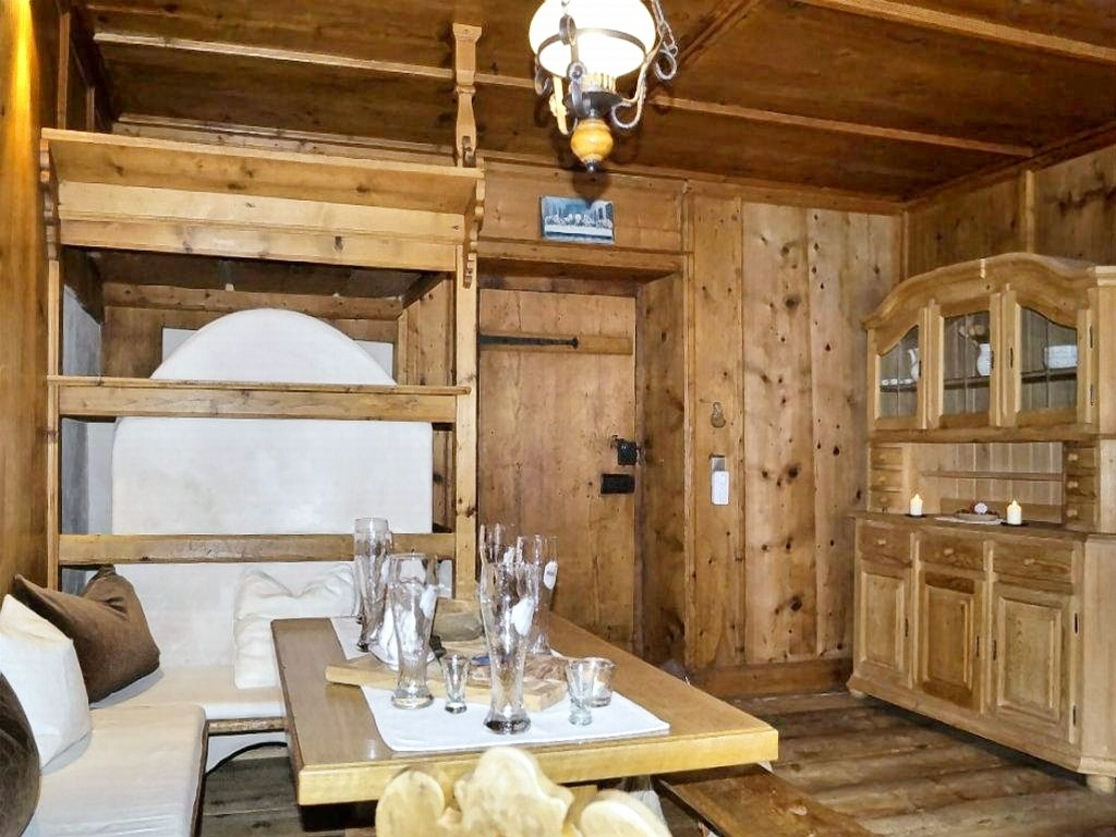 Georgshof in Obernberg ... die wunderschn restaurierte Tiroler Stube